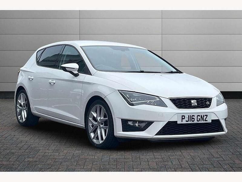 White Used 2016 Seat Leon FR Hatchback | £8,990 (Fair price) - Image 1/4