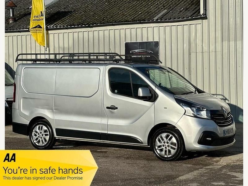 Used Renault Trafic 2016 Silver MPV