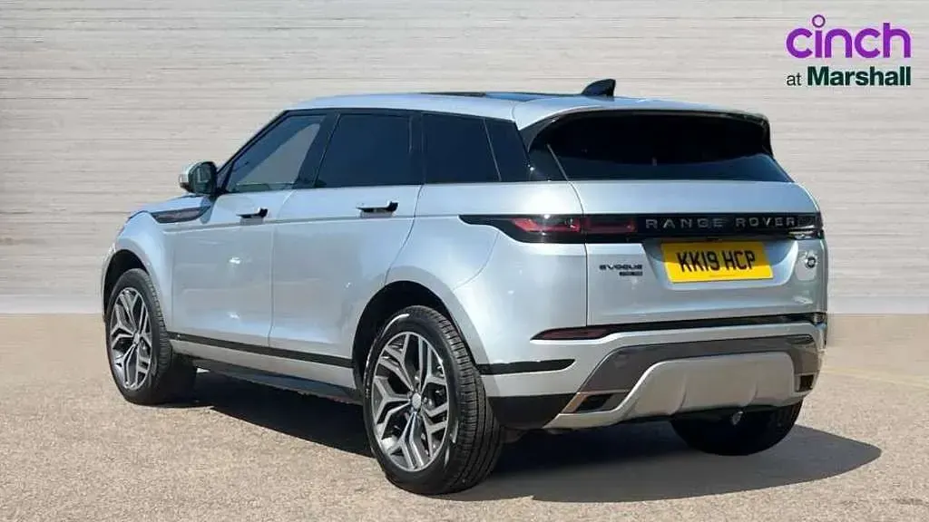 Used Land Rover Range Rover evoque HSE Dynamic 180 HP (132 kW) 2019 Silver SUV