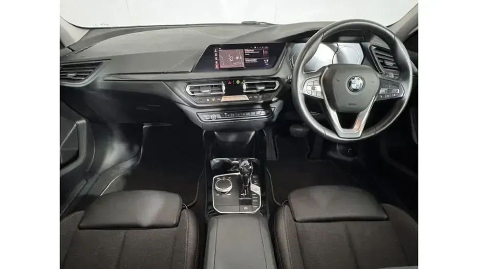 Used BMW 118 Sport Line 138 HP (101 kW) 2021 Grey Hatchback