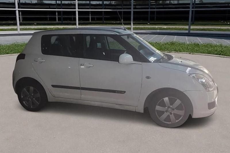 White Used 2009 Suzuki Swift GLX Hatchback | £3,445 (Expensive) - Image 1/1