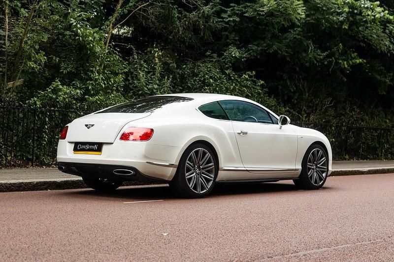 Begagnad Bentley Continental 2014 Vit Sedan