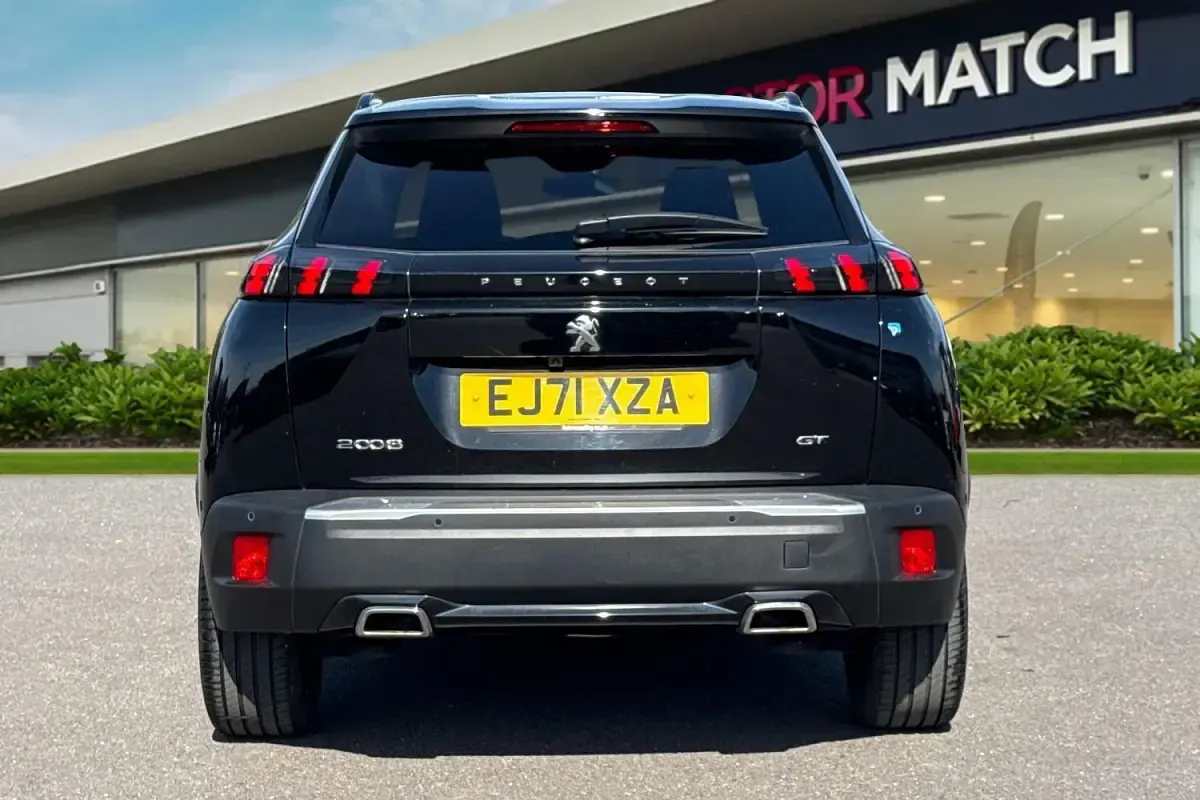 Second-hand Peugeot 2008 Premium 2022 Negru SUV