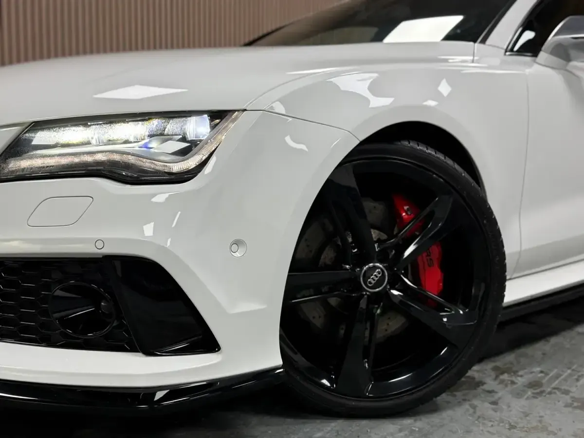 Used Audi RS7 Sportback Performance 560 HP (411 kW) 2026 White Hatchback