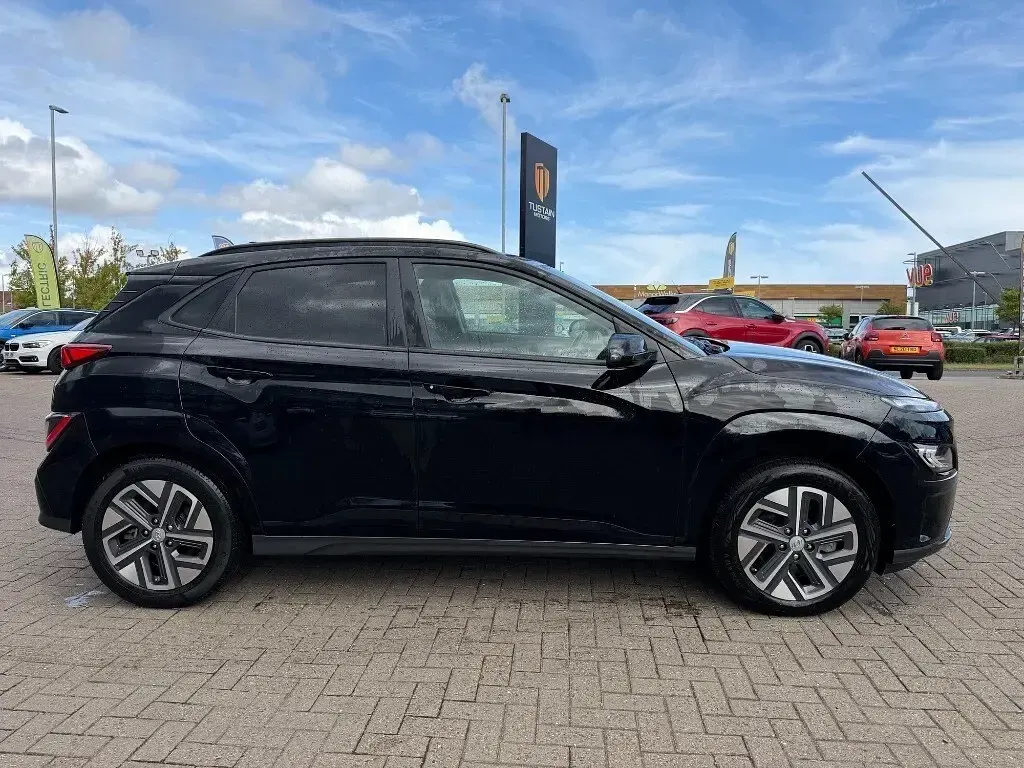 Used Hyundai Kona Ultimate 150 kW (204 HP) 2023 Black SUV