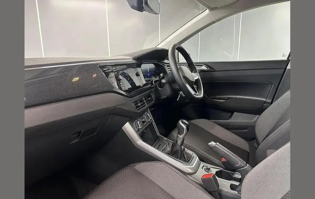 Used VW Polo Life 80 HP (58 kW) 2025 Grey Hatchback