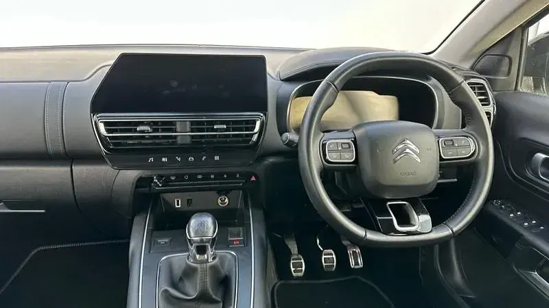 Used Citroën C5 PureTech 2023 White Hatchback