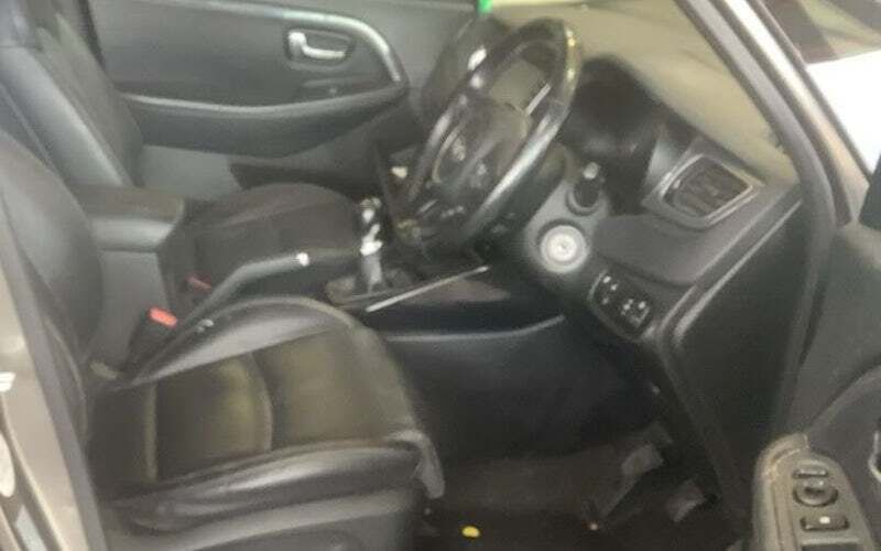 Image 3/4