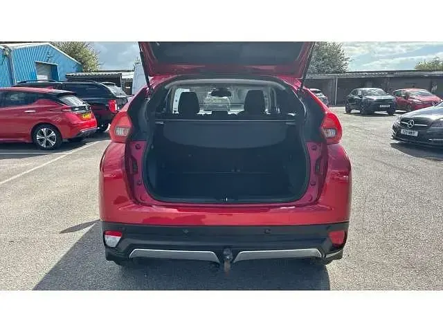 Used Mitsubishi Eclipse Cross 163 HP (119 kW) 2019 Red SUV