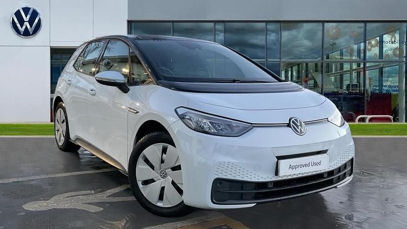 White Used 2022 VW ID.3 Pro Performance Hatchback | £16,837 (Fair price) - Image 1/4