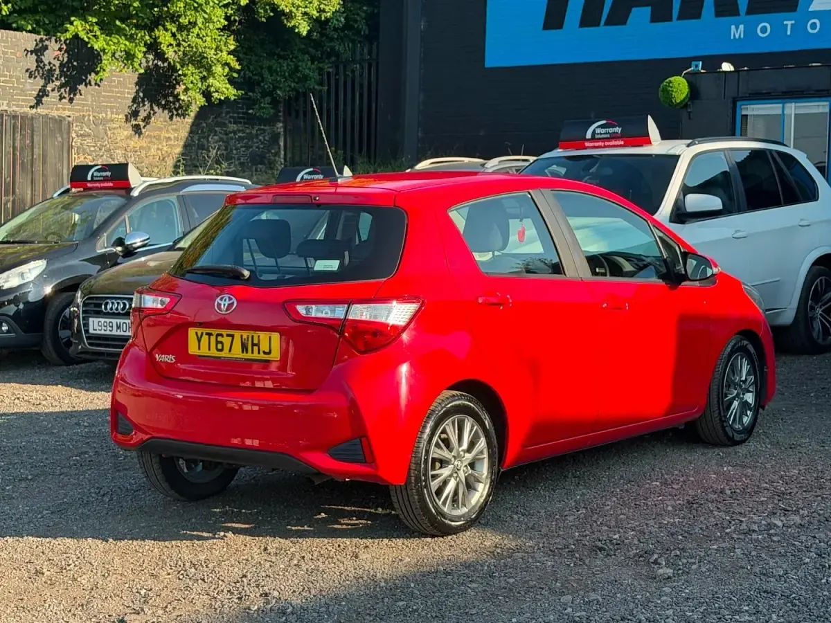 Used Toyota Yaris 2017 Red Hatchback