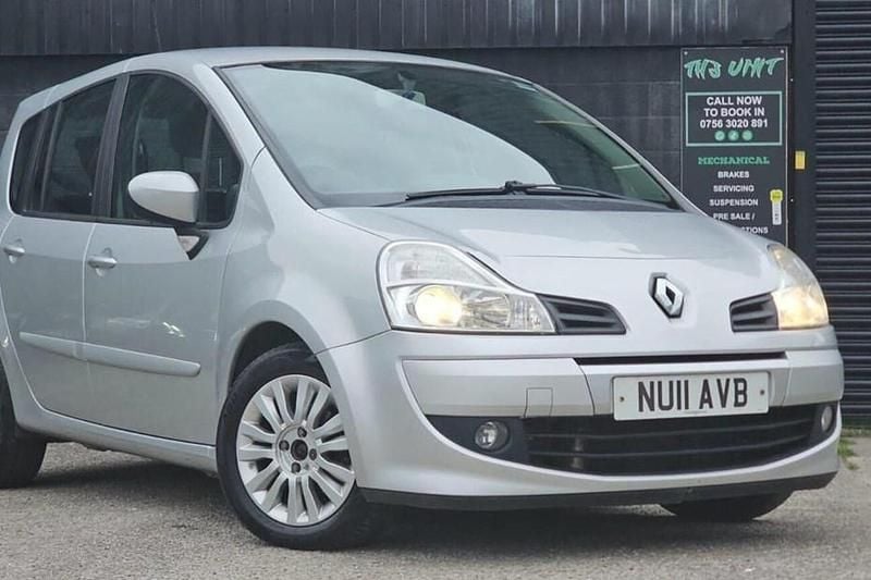 Used Renault Grand Modus Dynamique 2011 Silver MPV