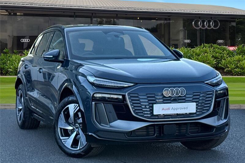 Blue Used 2025 Audi Q6 e-tron S-Line SUV | £51,990 - Image 1/4