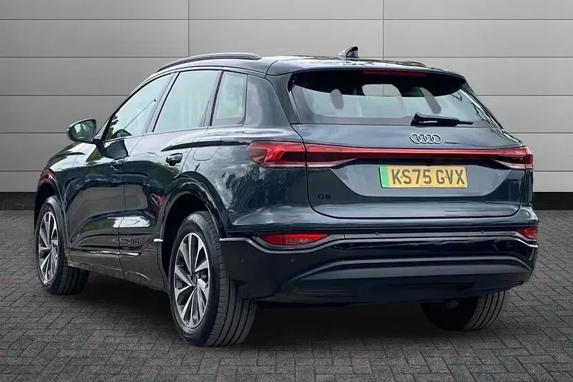 Used Audi Q6 e-tron Sport 185 kW (252 HP) 2025 Grey SUV