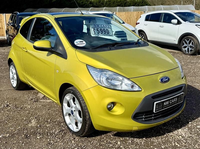 Used Ford Ka Zetec 69 HP (50 kW) 2016 Yellow Hatchback