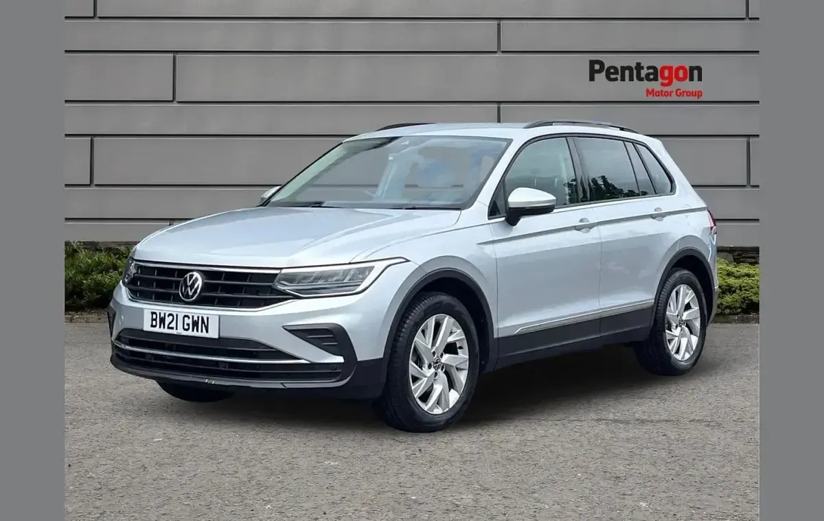 Used VW Tiguan Life 150 HP (110 kW) 2021 Silver SUV