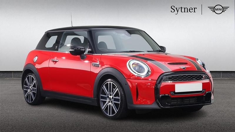 Used Mini Cooper S Exclusive 176 HP (129 kW) 2022 Red Hatchback