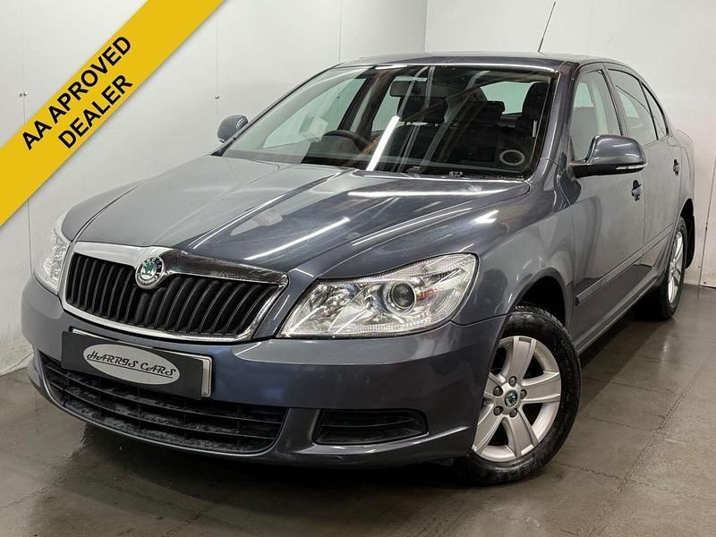 Grey Used 2010 Skoda Octavia SE Hatchback | £6,000 (A bit pricey) - Image 1/4