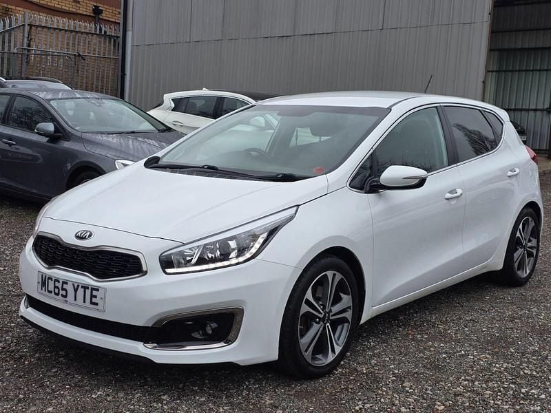Used Kia Ceed 2016 White Hatchback