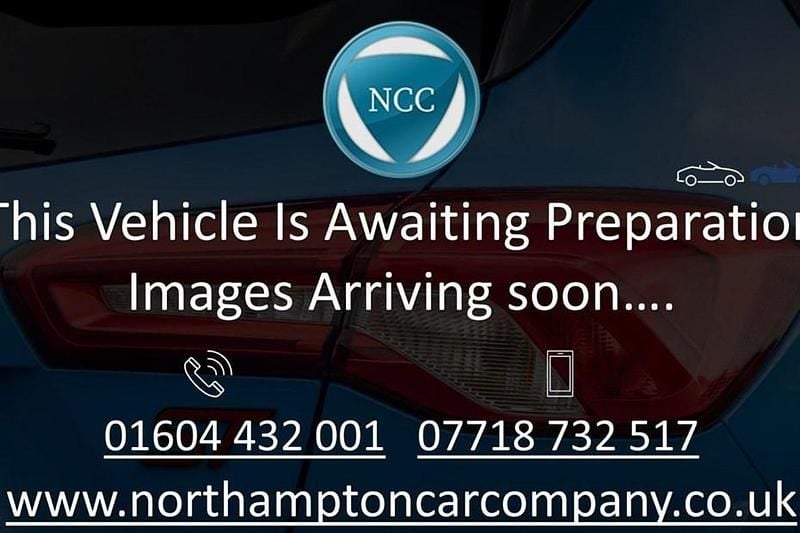 Silver Used 2010 Vauxhall Zafira Design Edition MPV | £1,695 (Good price) - Image 1/1