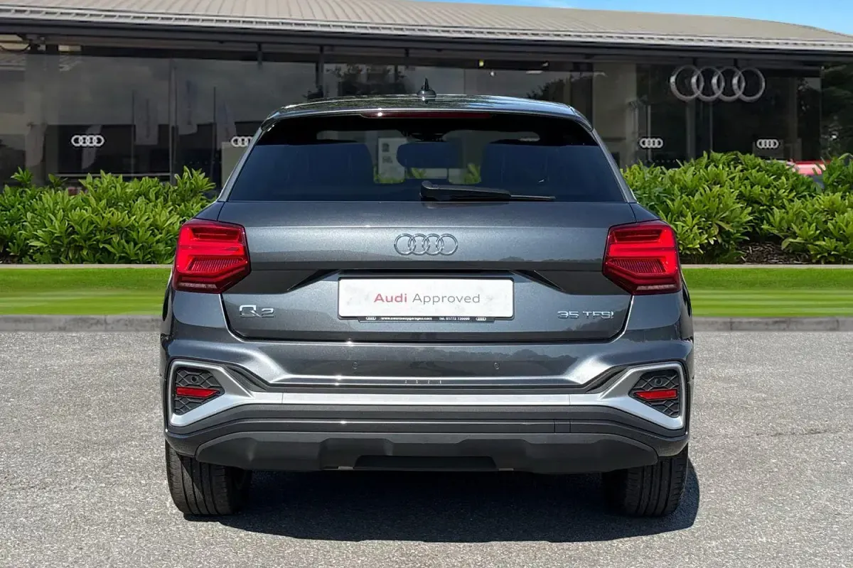 Used Audi Q2 S-Line 150 HP (110 kW) 2025 Grey SUV
