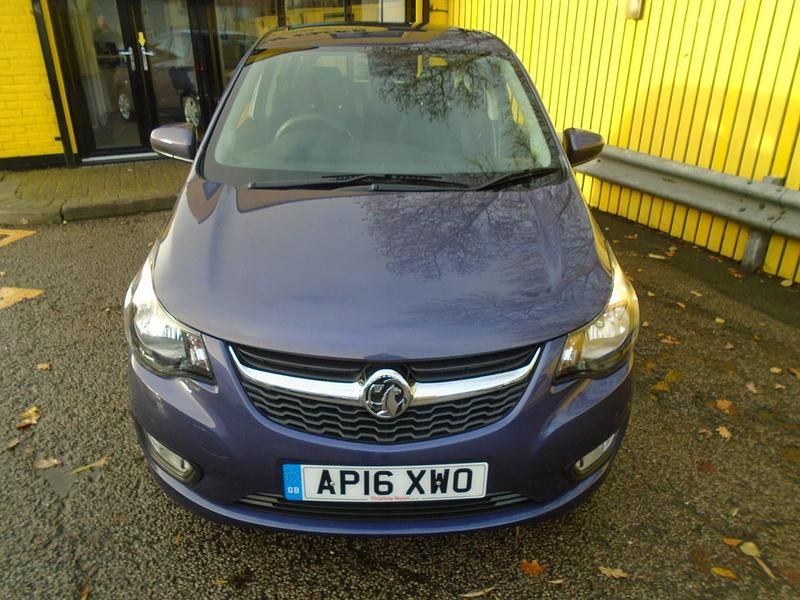 Used Vauxhall Viva 75 HP (55 kW) 2016 Mauve/purple Hatchback