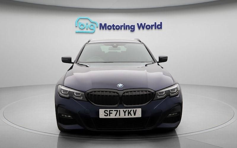Used BMW 330e M Sport 292 HP (214 kW) 2021 Blue Estate