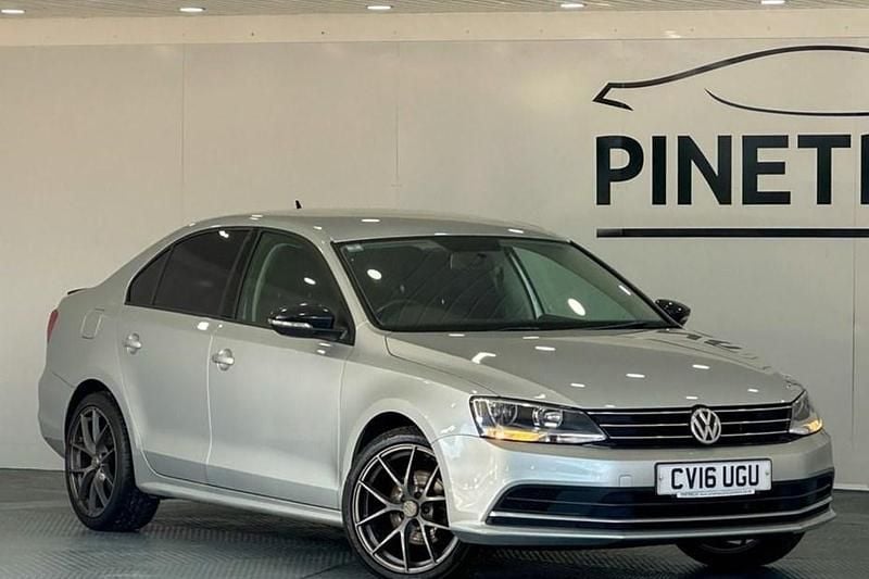Silver Used 2016 VW Jetta SE Sedan | £9,599 (Fair price) - Image 1/1