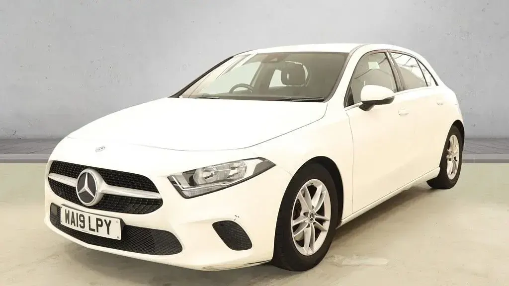 Used Mercedes A180 SE 2019 White Hatchback