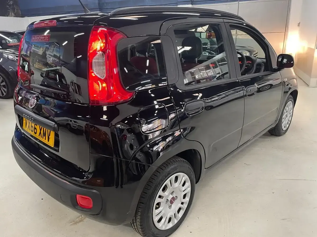 Used Fiat Panda Easy 69 HP (50 kW) 2016 Black Hatchback
