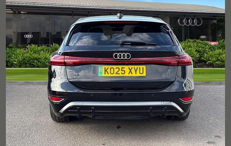 Used Audi e-tron S-Line 210 kW (286 HP) 2025 Black SUV