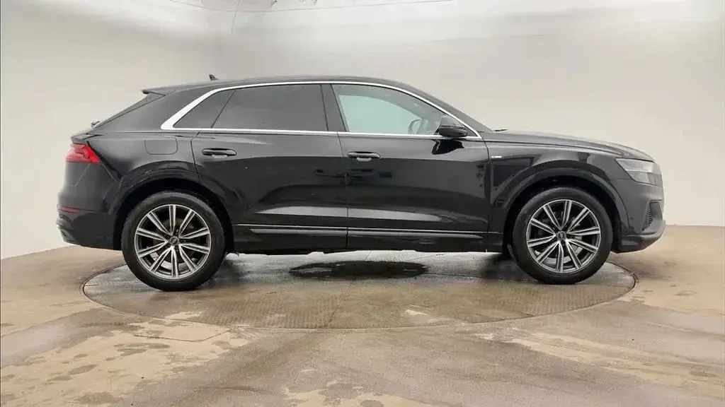 Used Audi Q8 S-Line 340 HP (250 kW) 2023 Black SUV