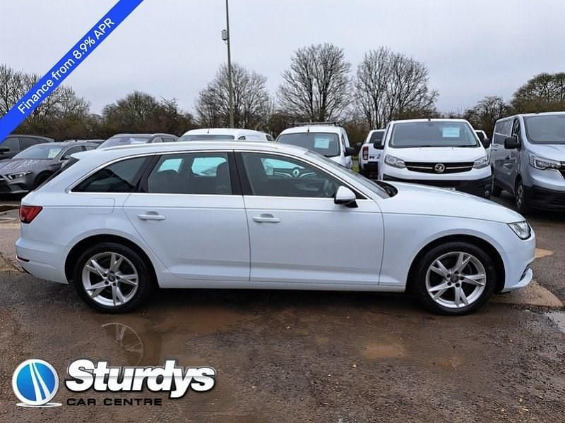 Used Audi A4 Sport 150 HP (110 kW) 2017 White Estate