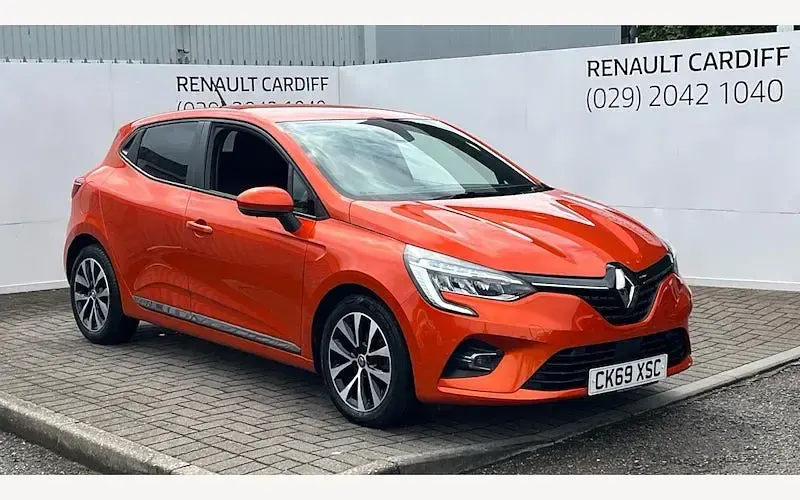 Used Renault Clio SE 101 HP (74 kW) 2020 Hatchback