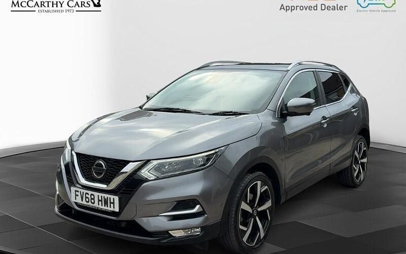 Grey Used 2018 Nissan Qashqai Tekna SUV | £13,795 (Fair price) - Image 1/2