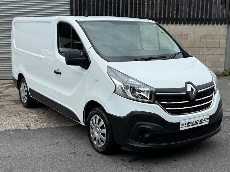 White Used 2021 Renault Trafic Business Van | £10,290 (Super price) - Image 1/4