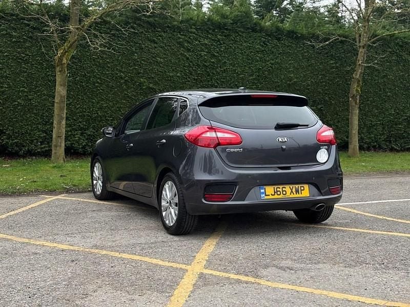 Used Kia Ceed 2016 Silver Hatchback