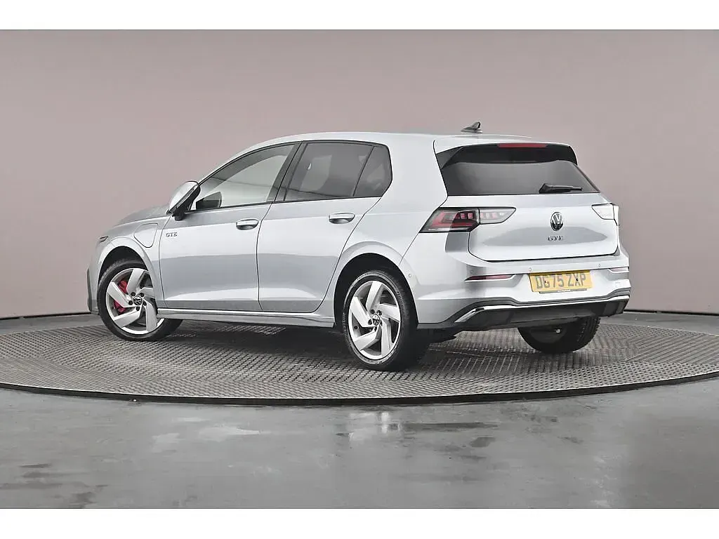 Used VW Golf VIII 272 HP (200 kW) 2025