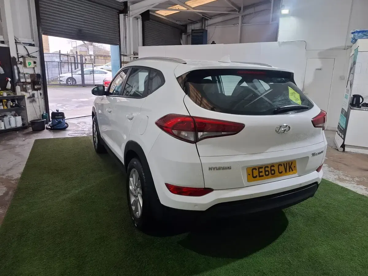 Used Hyundai Tucson SE 116 HP (85 kW) 2016 White SUV