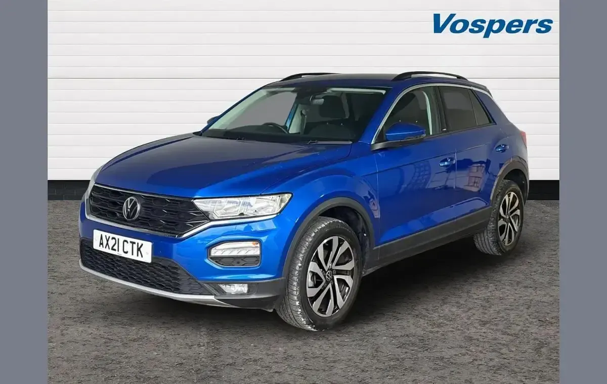 Used VW T-Roc Active 150 HP (110 kW) 2021 Blue SUV