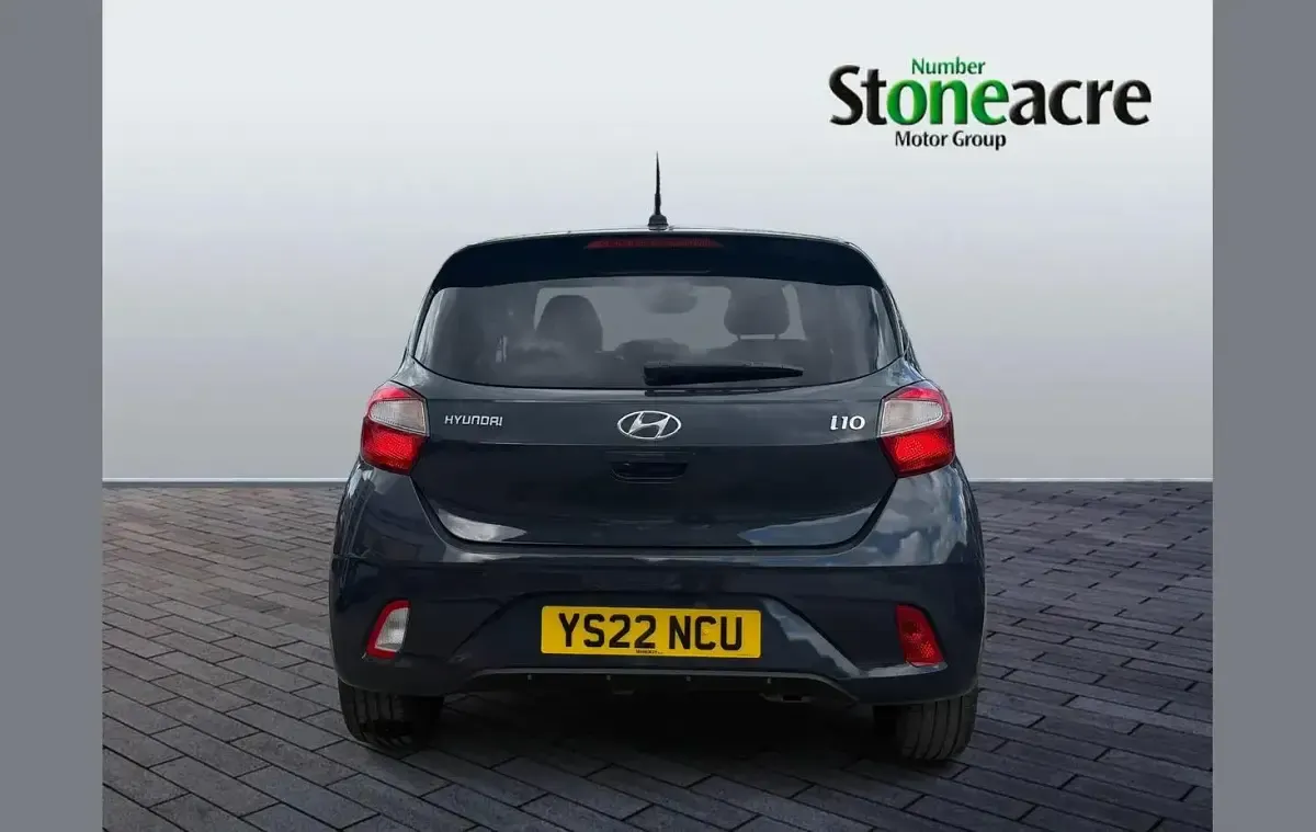 Used Hyundai i10 Premium 84 HP (61 kW) 2022 Grey Hatchback