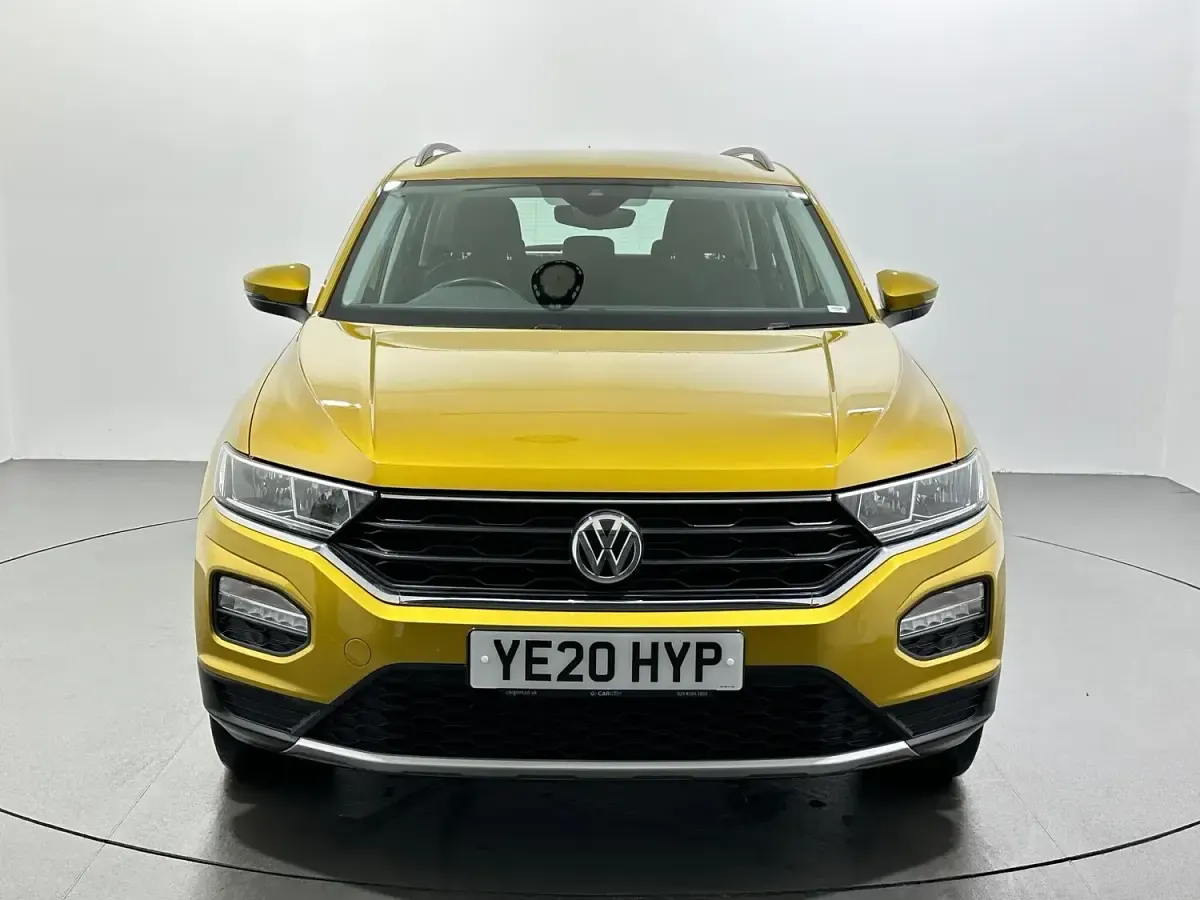 Used VW T-Roc SE 150 HP (110 kW) 2020 Yellow SUV