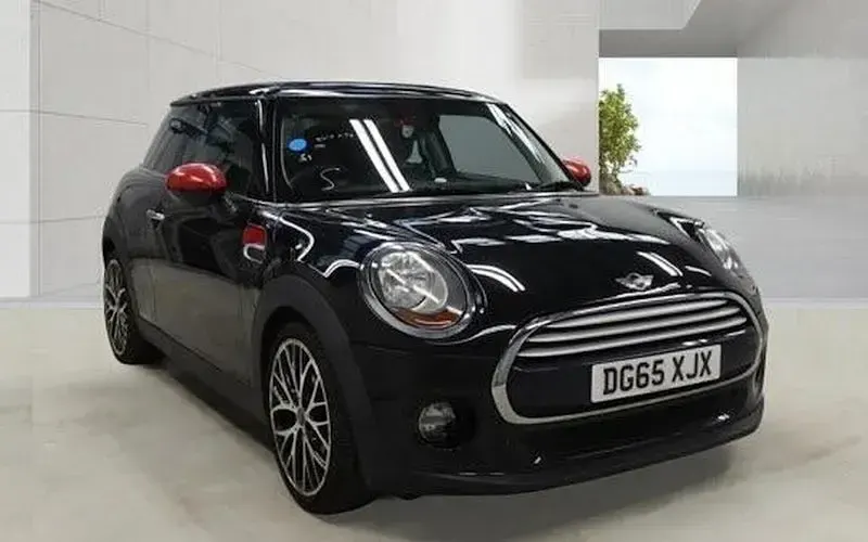 Used Mini Cooper Hatch 136 HP (100 kW) 2015 Hatchback