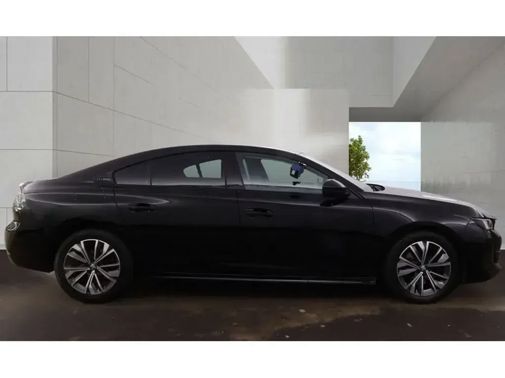 Used Peugeot 508 Allure Premium 360 HP (264 kW) 2022 Black Hatchback