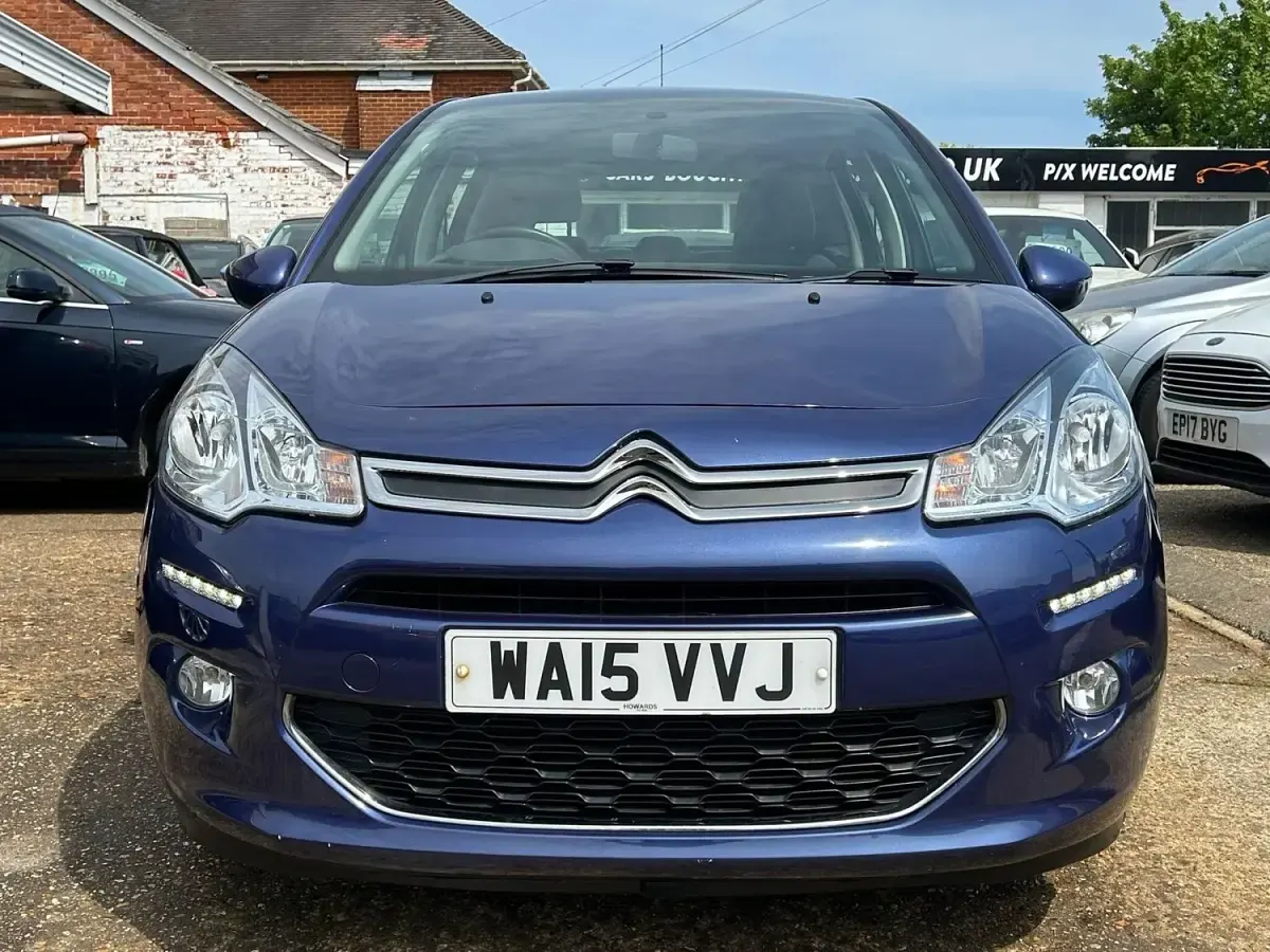 Begagnad Citroën C3 PureTech 2015 Blå Halvkombi