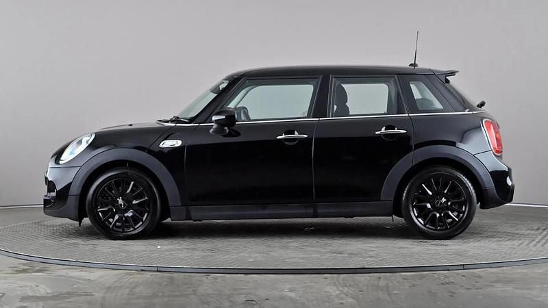 Used Mini Cooper S 192 HP (141 kW) 2018 Black Hatchback