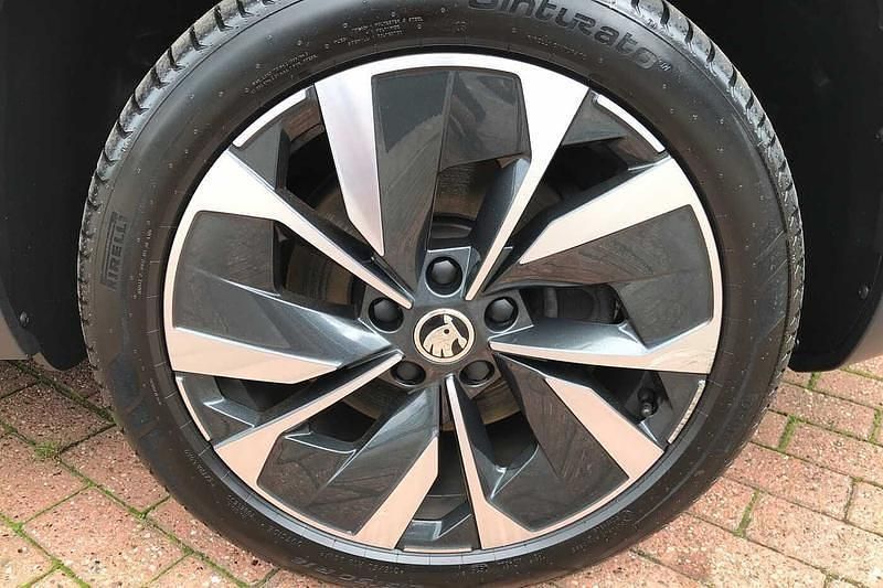 Used Skoda Karoq SE L 110 HP (80 kW) 2024 Graphite grey metallic SUV