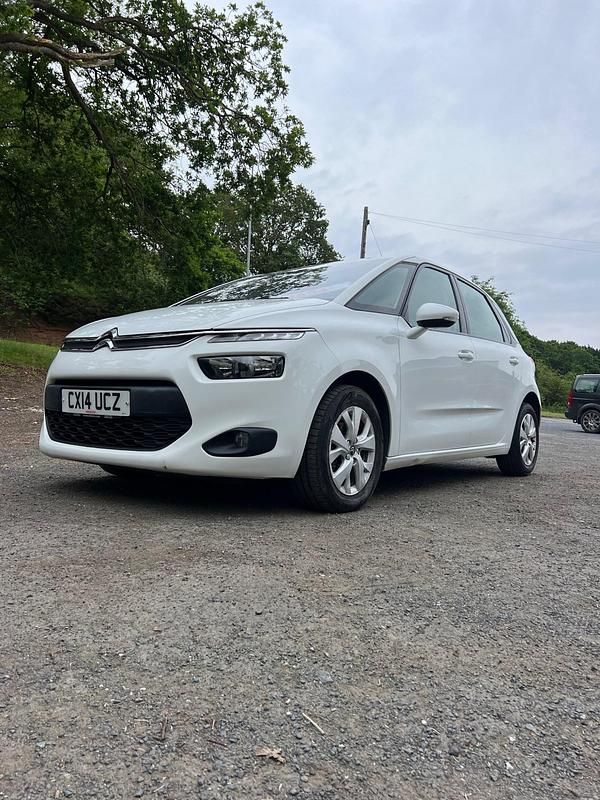 Used Citroën C4 Picasso VTR Sport 2014 White MPV