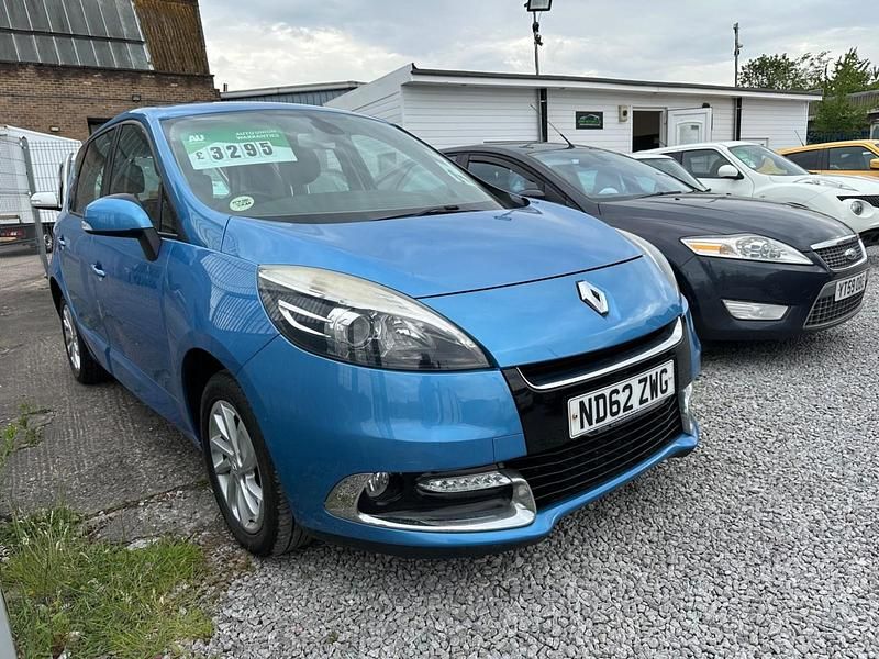Blue Used 2013 Renault Scénic III Dynamique MPV | £3,395 (Good price) - Image 1/4