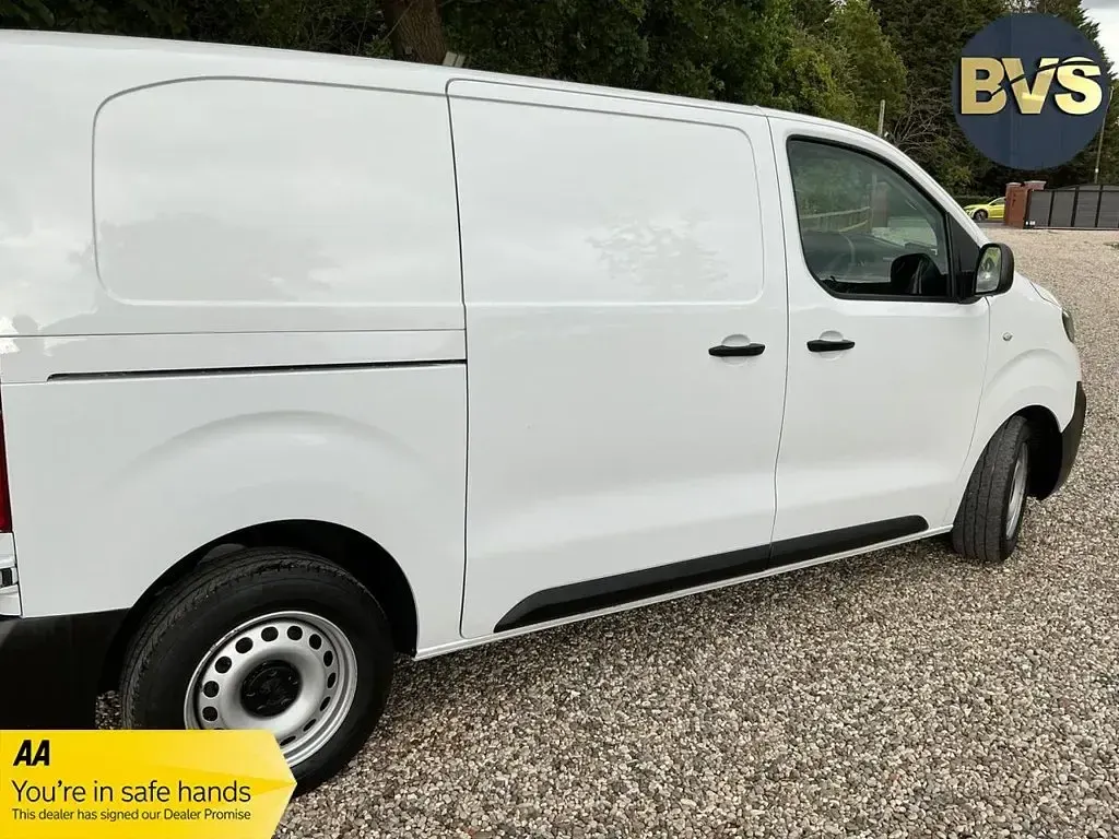 Used Peugeot Expert Premium 2023 White Van